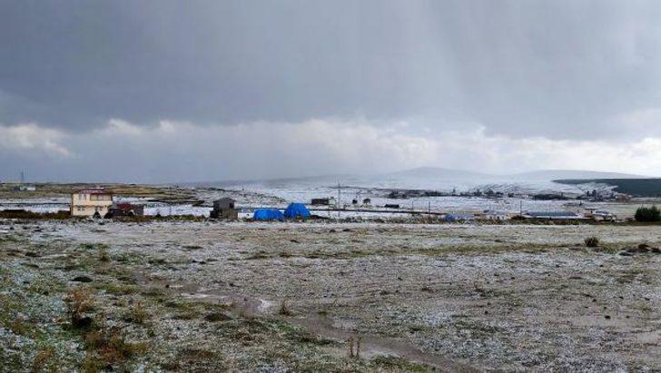 Ardahan'da dolu her yeri beyaza bürüdü! G3