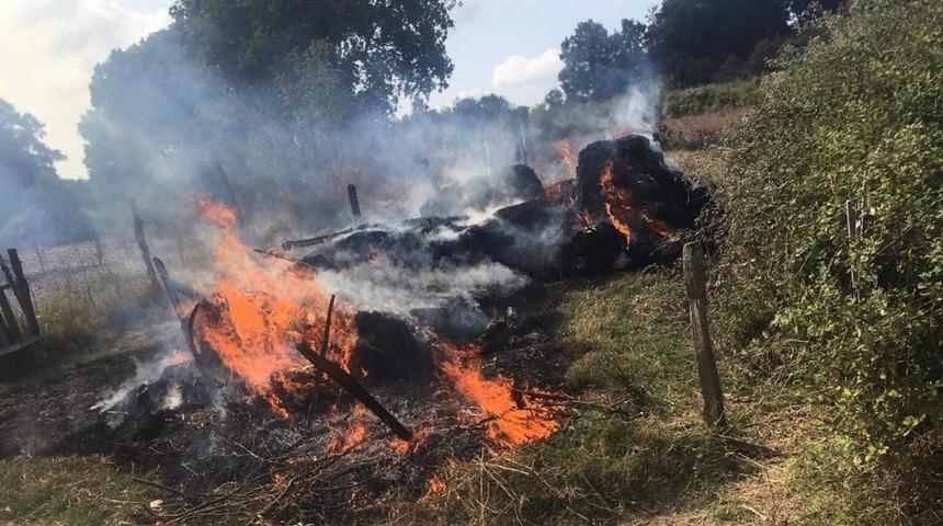 &Ccedil;an&rsquo;da saman balyaları yandı