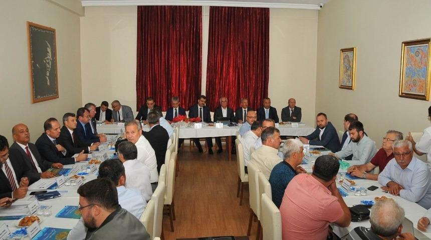 Akşehir&rsquo;de kıyı kenar &ccedil;izgisi sorunu istişare edildi