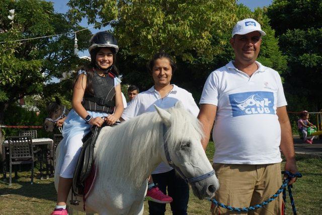 Nevşehirli çocuklar pony atlarla buluştu