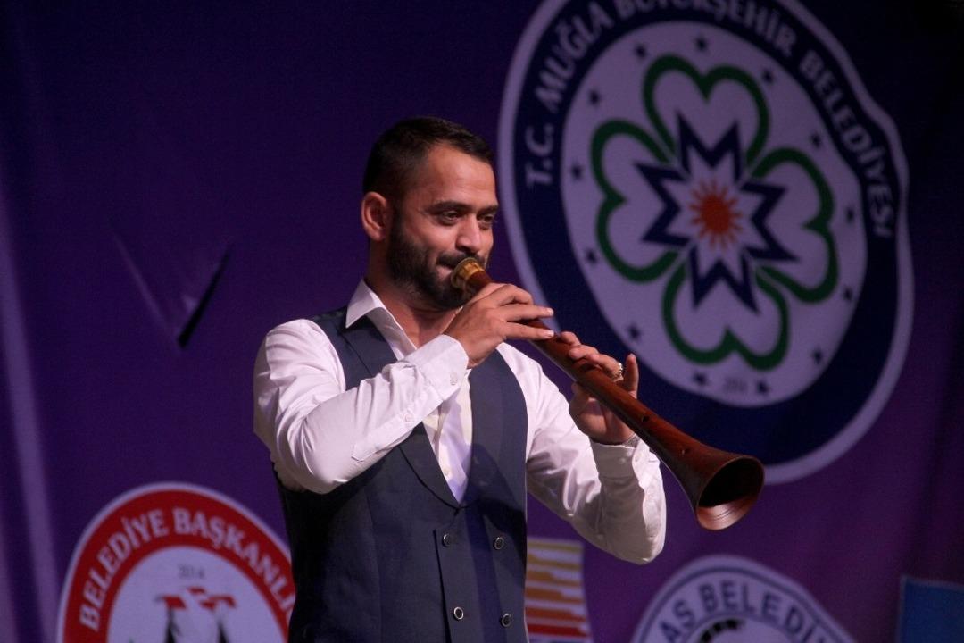 Zurna &uuml;statları Fethiye&rsquo;de buluştu