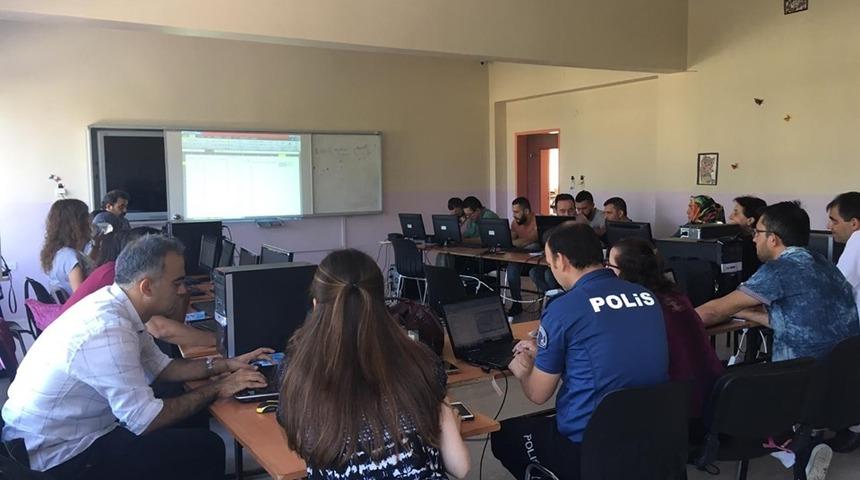 Şaphane&rsquo;de kamu personeli ve &ouml;ğretmenlere &rsquo;&rsquo;Excel eğitimi&rsquo;&rsquo;