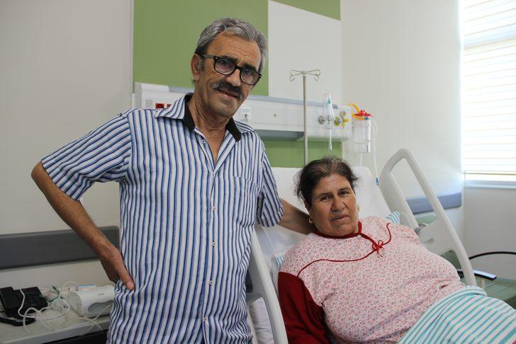 Manisa'da 4 yıldır karın ağrıları çeken kadının karnından 7 kiloluk kitle çıktı G3