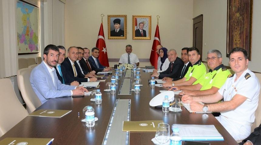 Eğitim yılı g&uuml;venlik toplantısı yapıldı