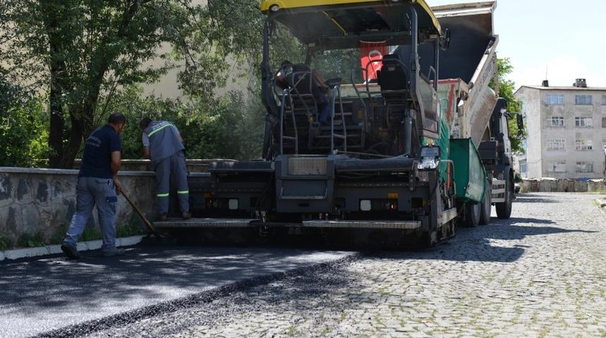 Yakutiye şantiye ekipleri harıl harıl &ccedil;alışıyor