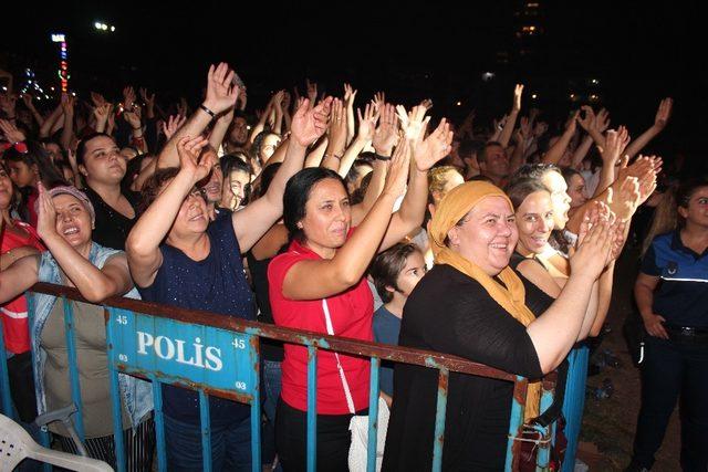 Alaşehir’de Koray Avcı rüzgarı