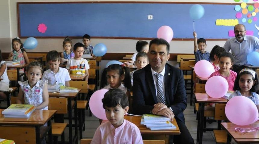 Milli Eğitim M&uuml;d&uuml;r&uuml; G&uuml;m&uuml;ş&rsquo;ten "Uyum Programı" &ouml;ğrencilerine ziyaret