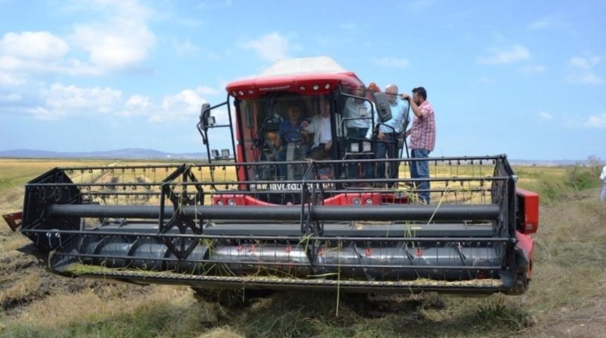 &Ccedil;eltik hasat t&ouml;reni yapıldı