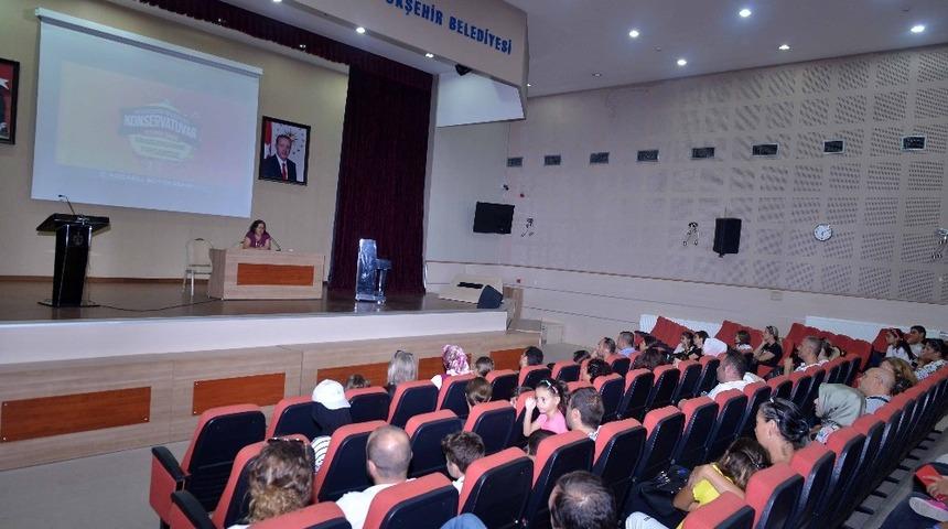 Konservatuar sınavı &ouml;ncesi adaylar ve yakınları bilgilendirildi