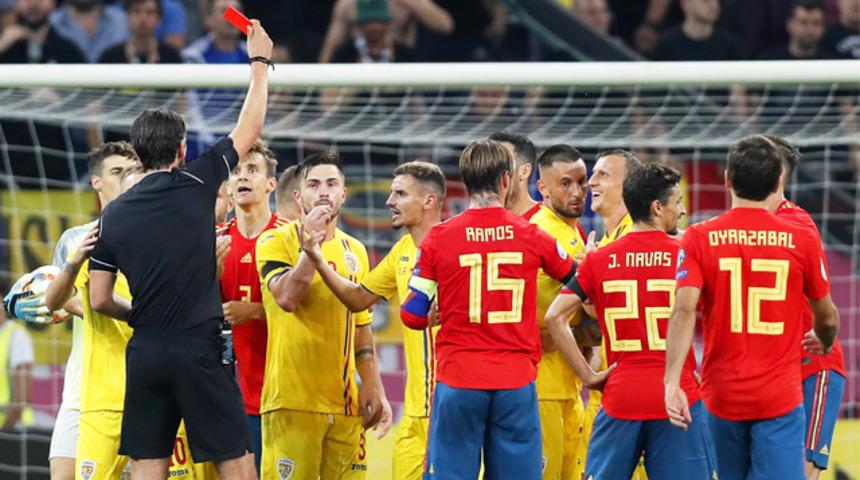 Fenerbahçe scoutları, Romanya-İspanya maçını takip etti