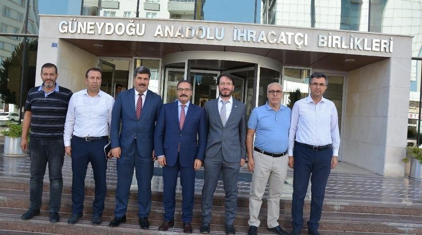 Birbirimizle değil, birlikte yabancı firmalarla rekabet edelim