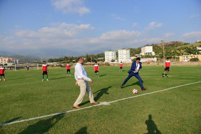 Kumluca Belediyespor sezonu açtı