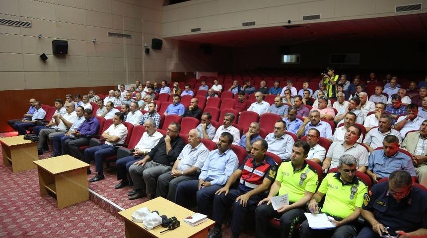 Develi&rsquo;de &ouml;ğrenci taşımacılığı ile ilgili toplantı yapıldı