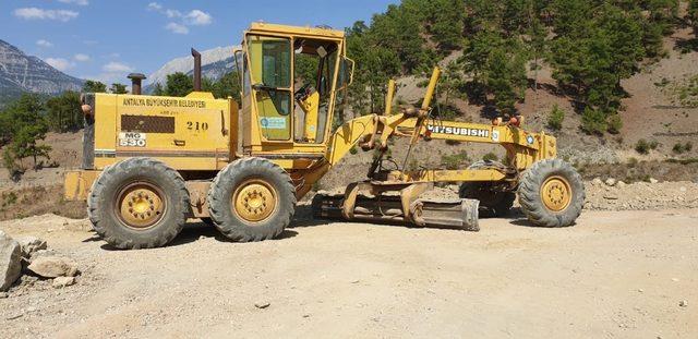 Gündoğmuş Balkaya yolunda heyelan önleme çalışması