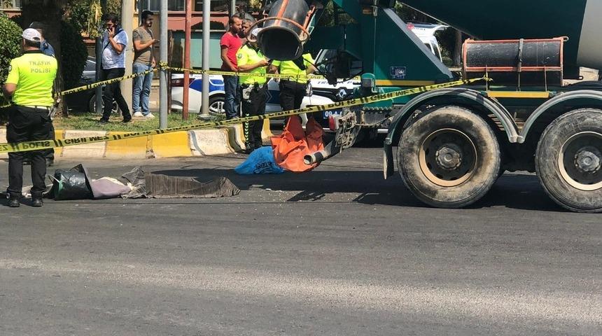 Ekmek parası peşinde feci &ouml;l&uuml;m