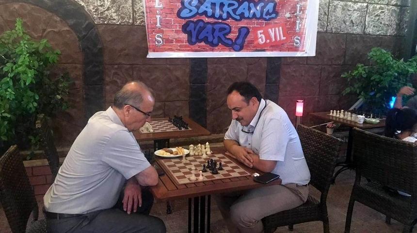 &ldquo;Sokakta Satran&ccedil; Var&rdquo; projesi