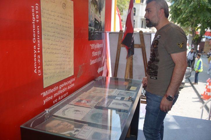 Cumhuriyet Tırı Bilecik’te yoğun ilgi gördü G4