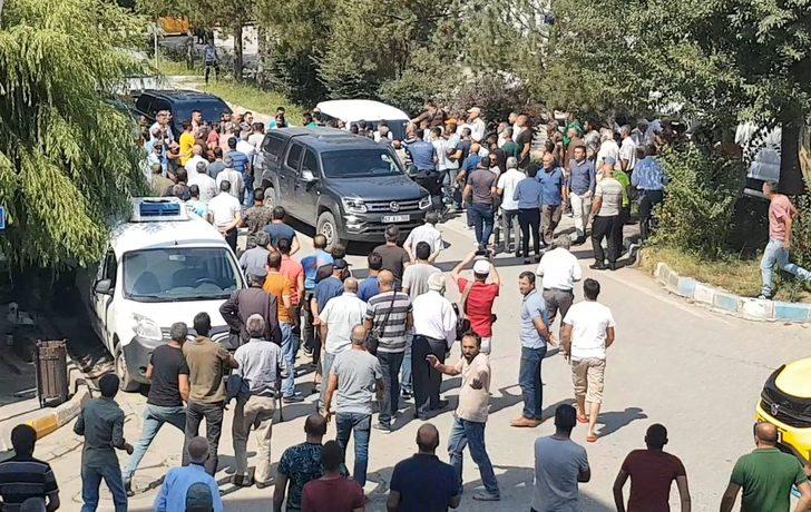 Tunceli'de ortalık karıştı! Havaya ateş açınca linç etmek istediler G2