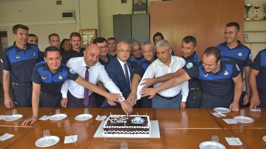 Başkan Kayda, zabıta haftasını pasta keserek kutladı