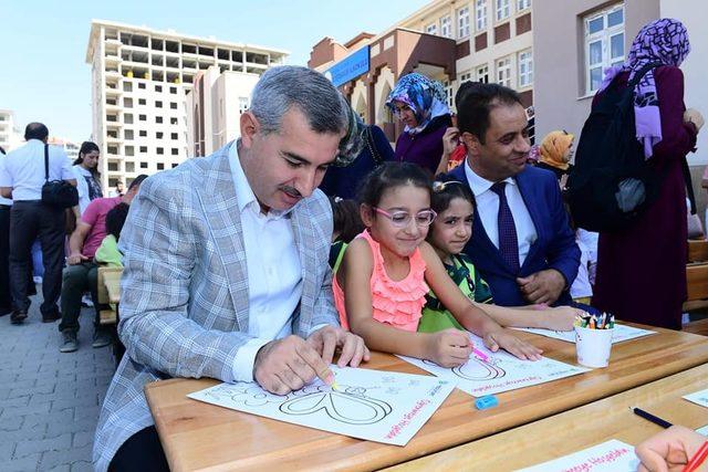 Yeşilyurt Belediyesinden okula yeni başlayan öğrencilere sürpriz 2