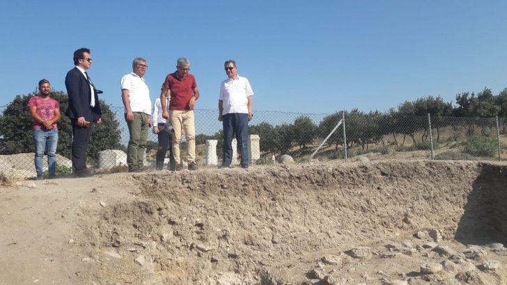 Arslan, müze ve antik kentlerde incelemelerde bulunuldu G1