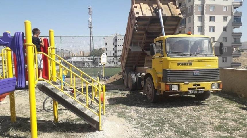 Mahallelerin ihtiya&ccedil;ları bir bir gideriliyor