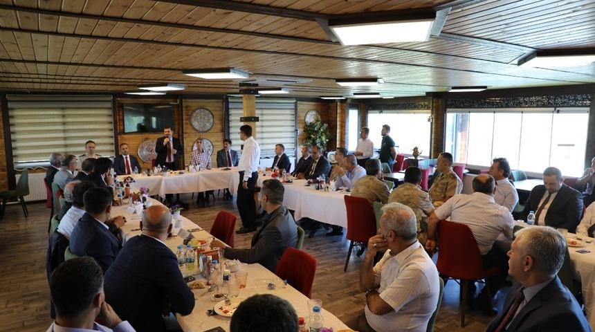 Jandarma Kıdemli Albay Hasan Aksoylu i&ccedil;in veda yemeği d&uuml;zenlendi