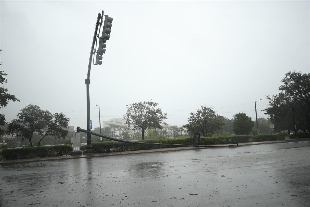 ABD&rsquo;de Dorian Kasırgası! Y&uuml;zlerce kişi mahsur kalmış olabilir  