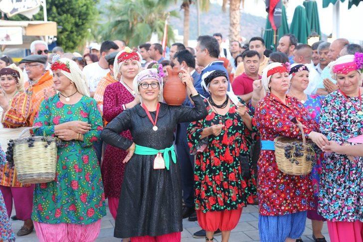 Yerli turistler oynadı, yabancı turistler fotoğraf çekti G3