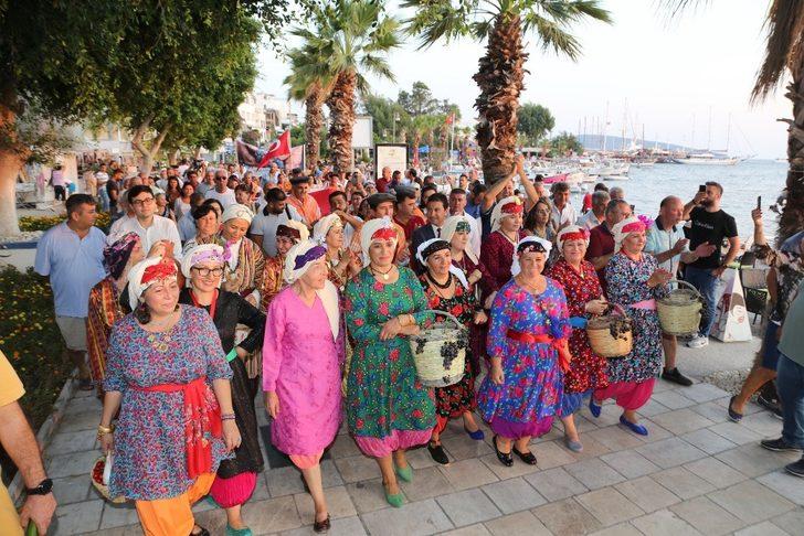 Yerli turistler oynadı, yabancı turistler fotoğraf çekti G5