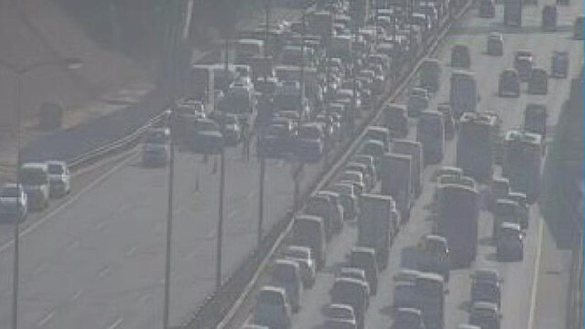 FSM'de polisten ka&ccedil;an ara&ccedil; kaza yaptı! Trafik durdu