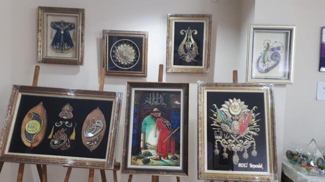 Hanımlar lokali &uuml;yelerinin binbir &ccedil;eşit &uuml;r&uuml;n&uuml; g&ouml;r&uuml;c&uuml;ye &ccedil;ıktı