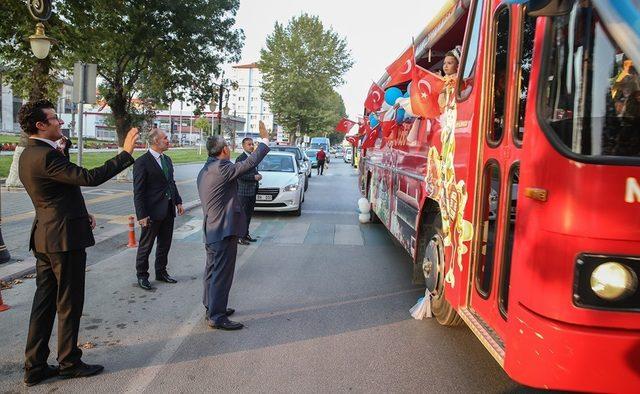 Kütahya Belediyesi’nden sünnet şöleni