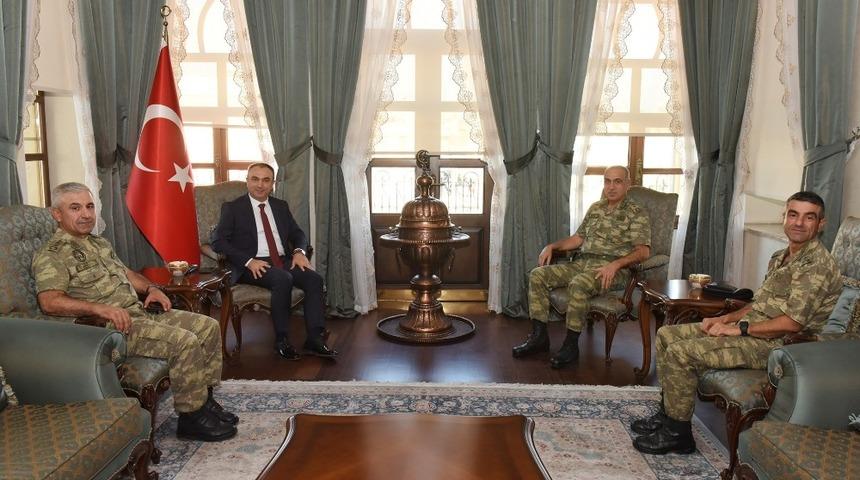 Komutanlardan, Vali Soytürk’e ziyaret