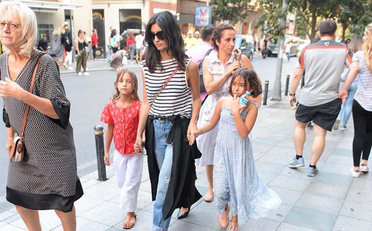 Tuba B&uuml;y&uuml;k&uuml;st&uuml;n &ouml;z&uuml;ne d&ouml;nd&uuml;