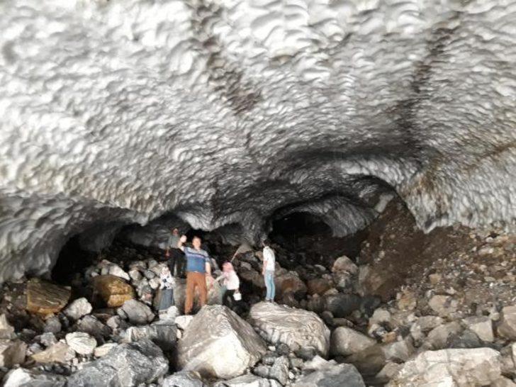 Batman'daki kar tüneli yaz-kış erimiyor G2