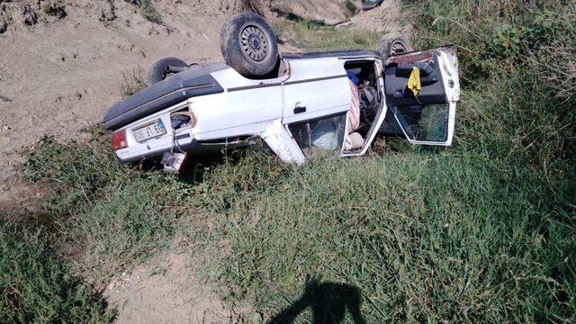 Otomobil dereye uçtu