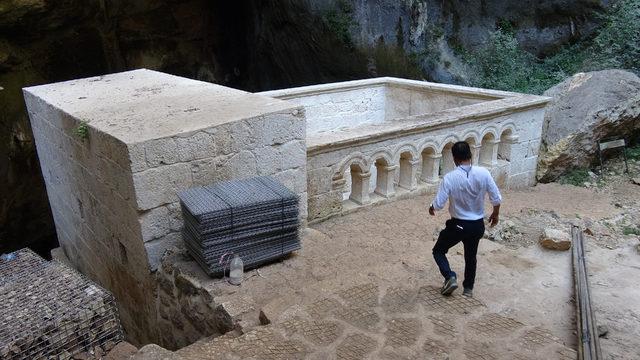 Cennet Cehennem Obruğu'nda 'Tanrı Par' izi