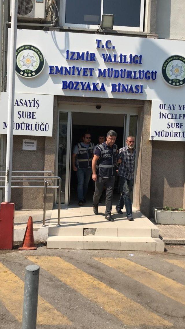 İzmir’de cinayet zanlısı baba ile 2 oğlu tutuklandı