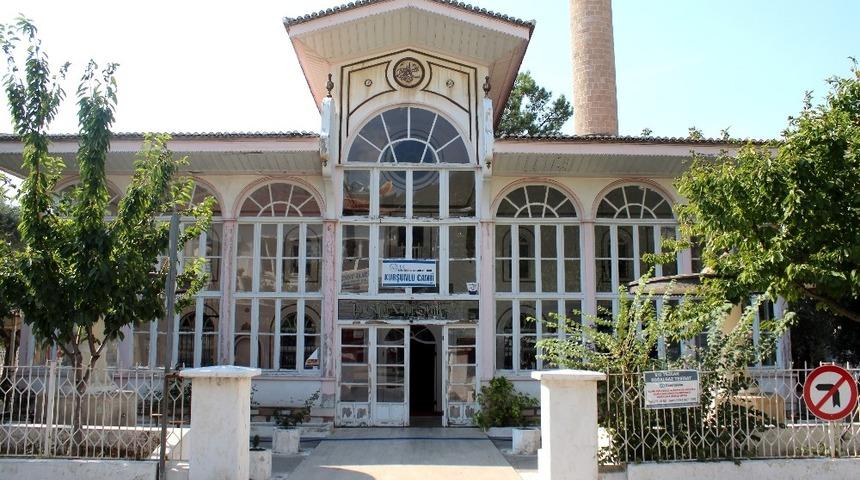 526 yıllık tarihi cami restore edilmeyi bekliyor