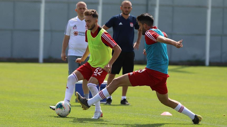Sivasspor&rsquo;da Başakşehir hazırlıklar s&uuml;r&uuml;yor