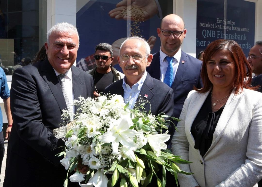 Kılı&ccedil;daroğlu, Efeler Belediyesi&rsquo;ni ilk kez ziyaret etti