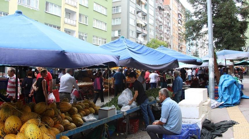 Pazarda fiyatlar ucuz, ilgi az
