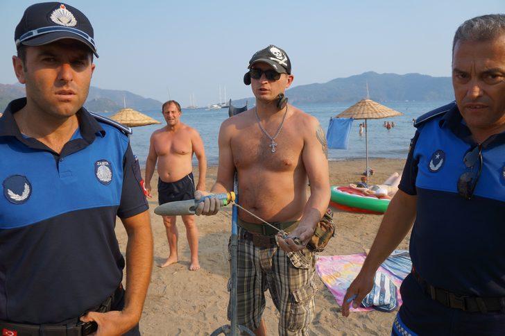 Muğla Marmaris'te ilginç olay! Herkesin ortasında aradı, kendini böyle savundu G4