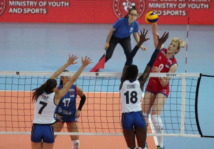 Kadınlar Voleybol Avrupa Şampiyonası’nın ilk finalisti Sırbistan G3