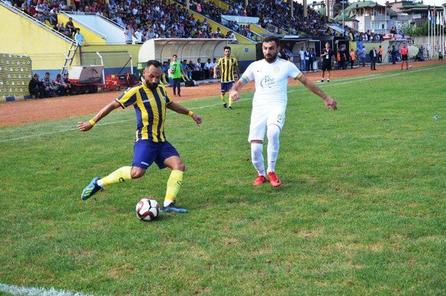 TFF 3. Lig: Fatsa Belediyespor: 0 - Derince Belediyespor: 1