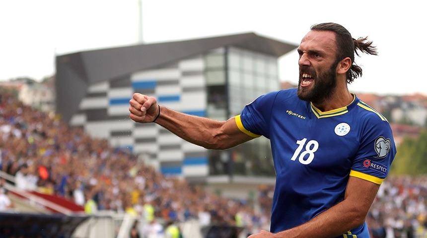 Vedat Muriç'in performansı Kosova'da da beğeni topluyor