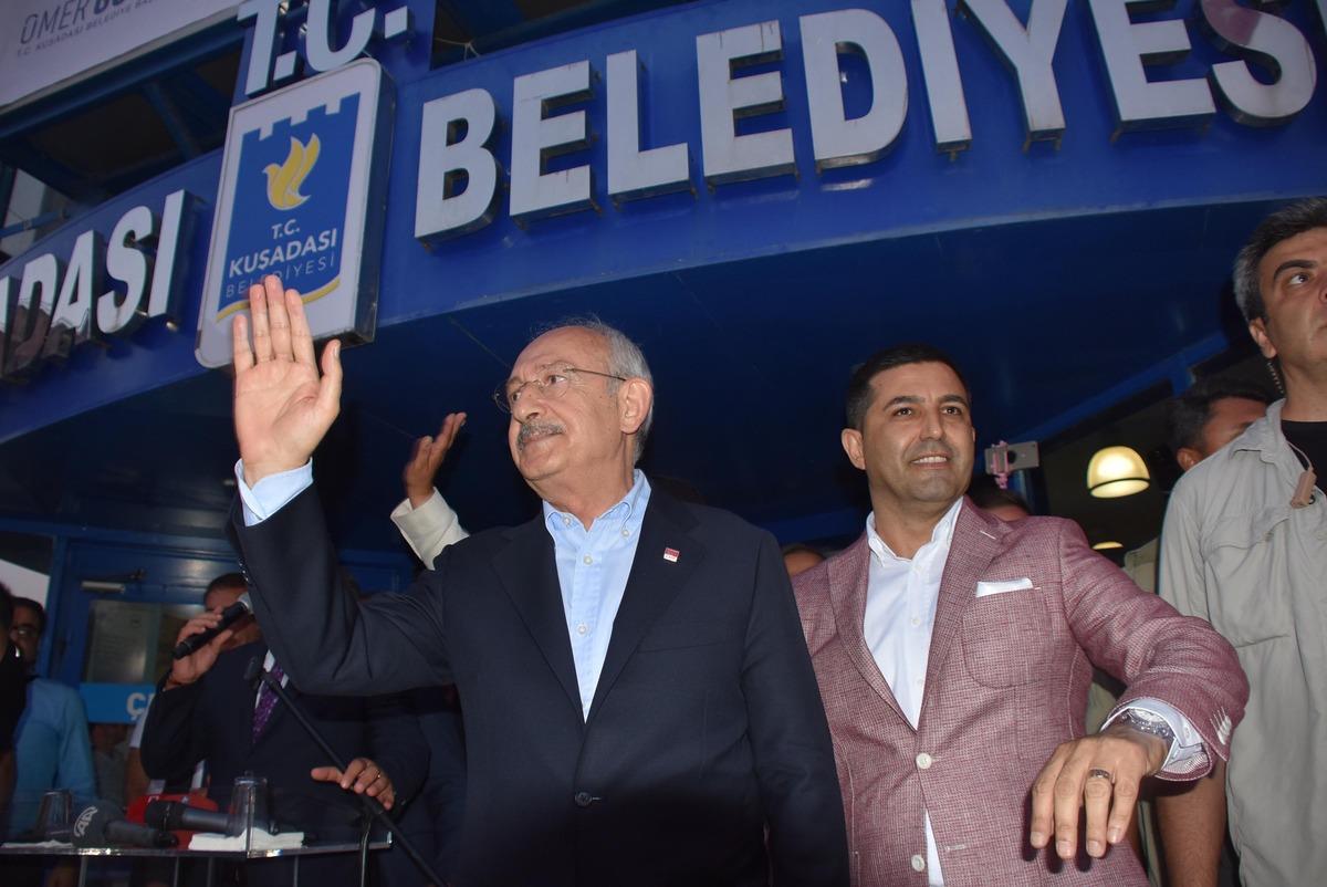 CHP Lideri Kılı&ccedil;daroğlu'na yumurtalı saldırı: 1 kişi g&ouml;zaltında