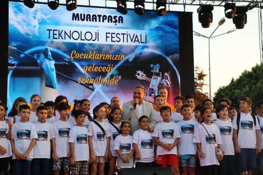 Antalya&rsquo;nın &ccedil;ocukları Teknoloji Festivalinde buluştu