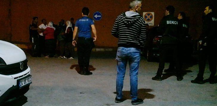 Hastane önünde kalabalık gittikçe arttı! Erzincan'da büyük gerginlik! G4